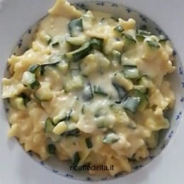 Mafalde zucchine e sottilette