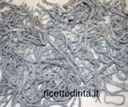 Pasta con uova e nero di seppia