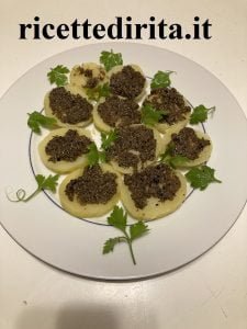 Tartine di patate al tartufo